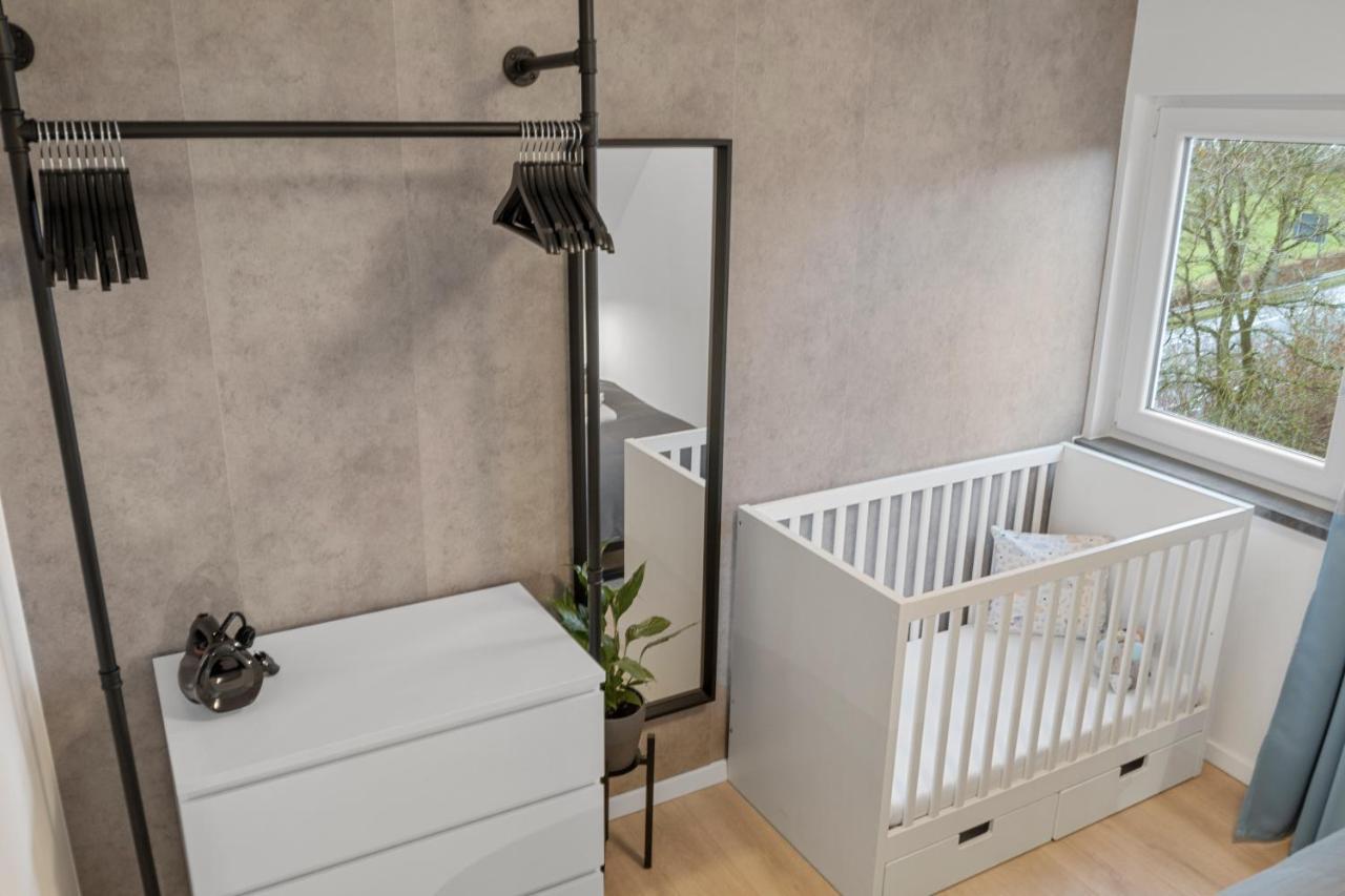 Modernes 3-Zimmer Loft Mit Balkon Hennesee 5 Min Eslohe Exterior photo